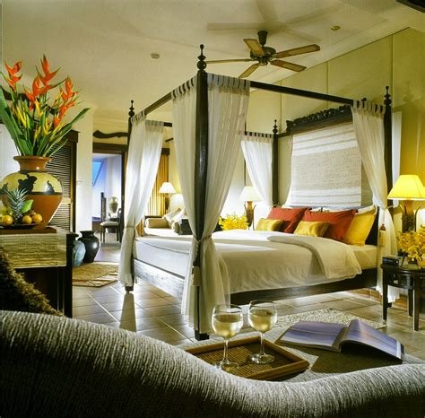 Tropical bedroom decor ideas